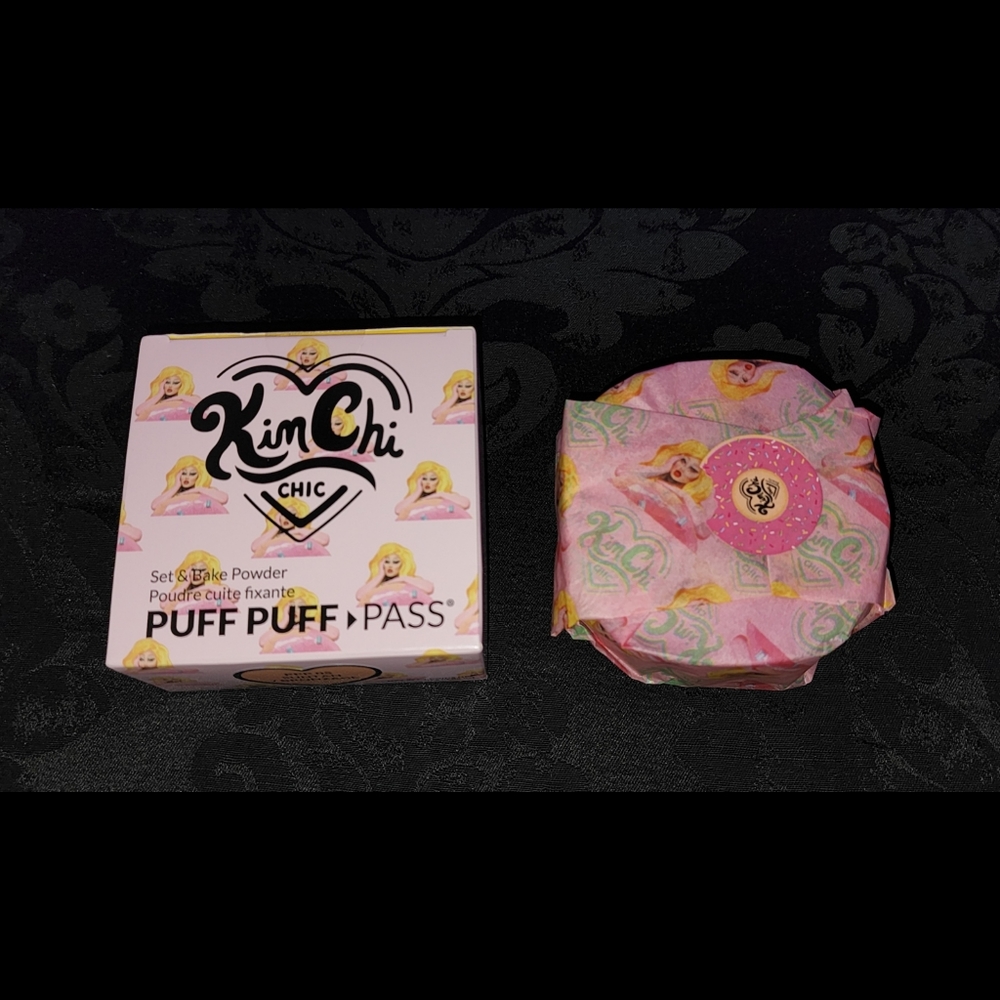 KimChi Chic Puff Puff Pass Set & Bake Setting Powder in 05 Suntan